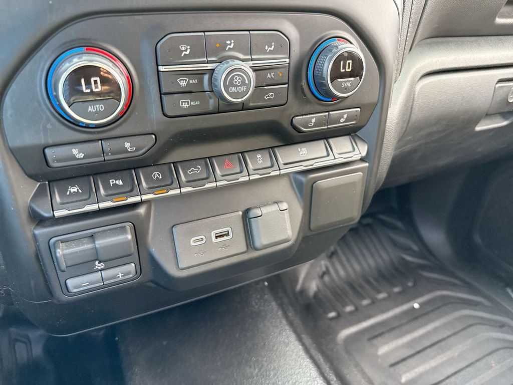 Used 2020 Chevrolet Silverado 1500 LT w/ Convenience Package AWD/4WD image 19