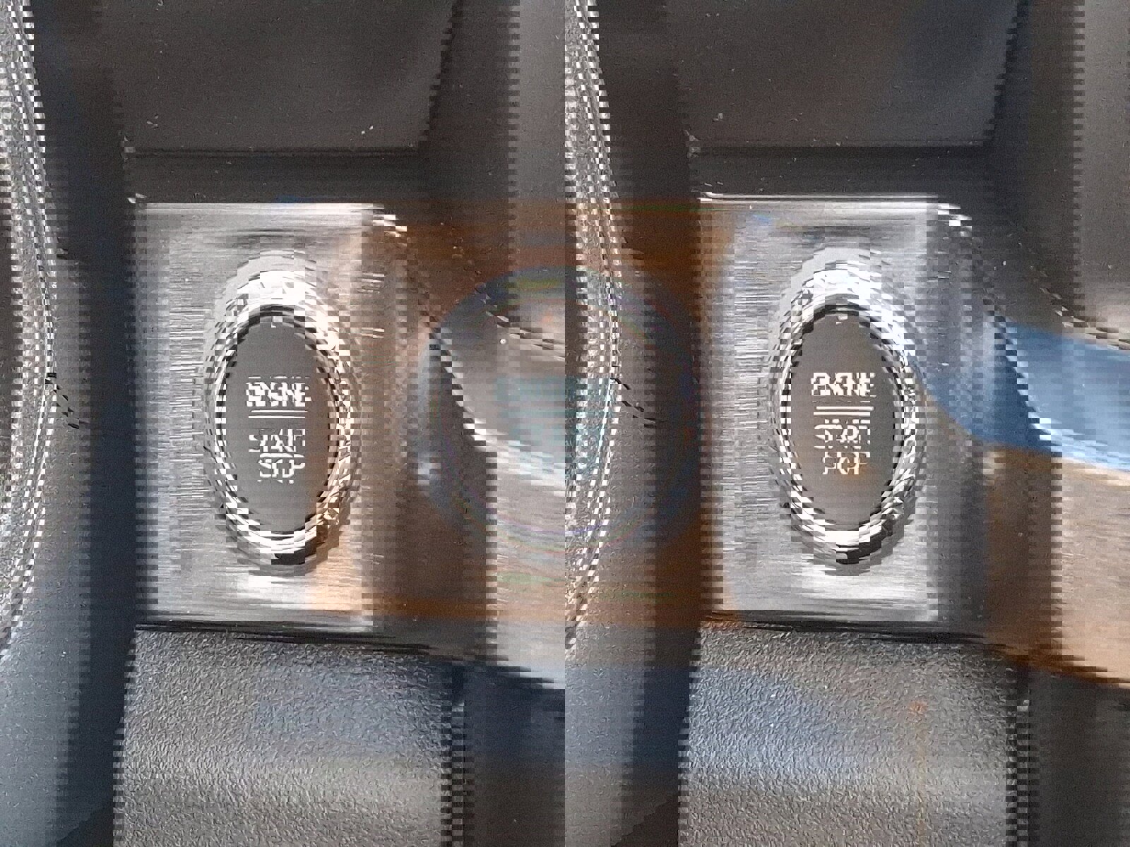 New 2026 Ford F250 Lariat w/ Black Appearance Package image 19