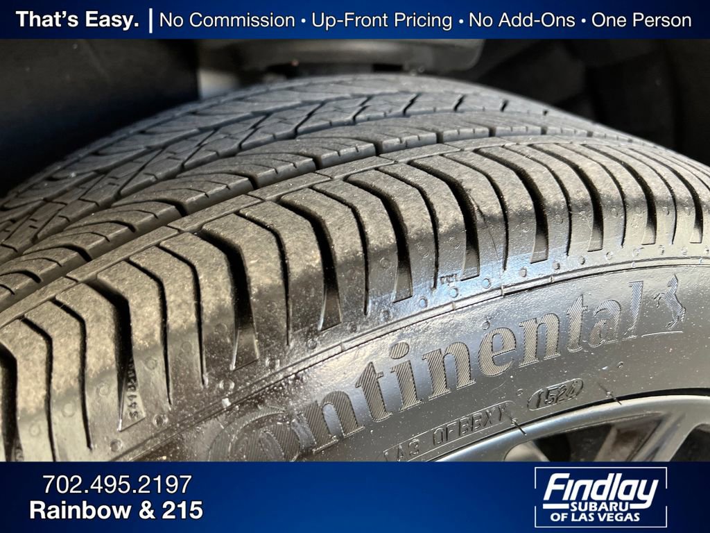 Used 2022 Cadillac XT4 Sport w/ LPO, ONYX Package image 28