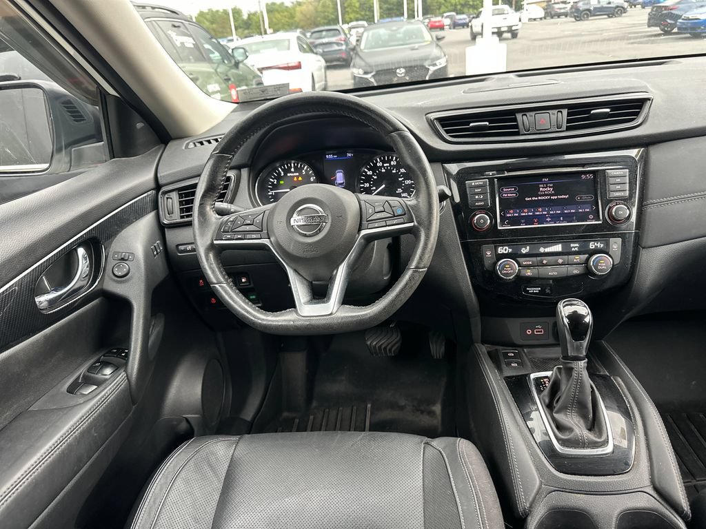 Used 2018 Nissan Rogue SL w/ Premium Package AWD/4WD image 12