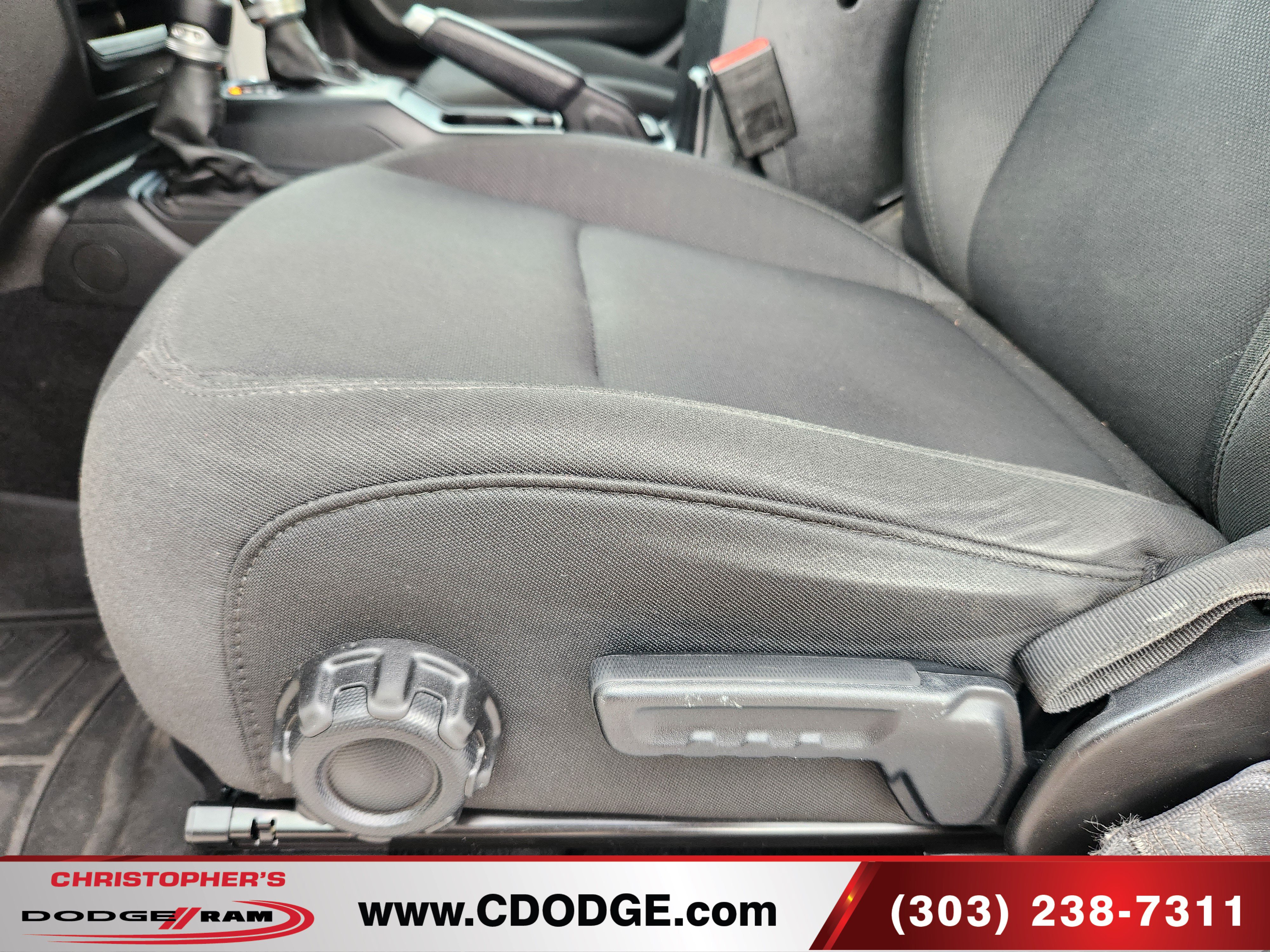 Used 2021 Jeep Gladiator Sport AWD/4WD image 17