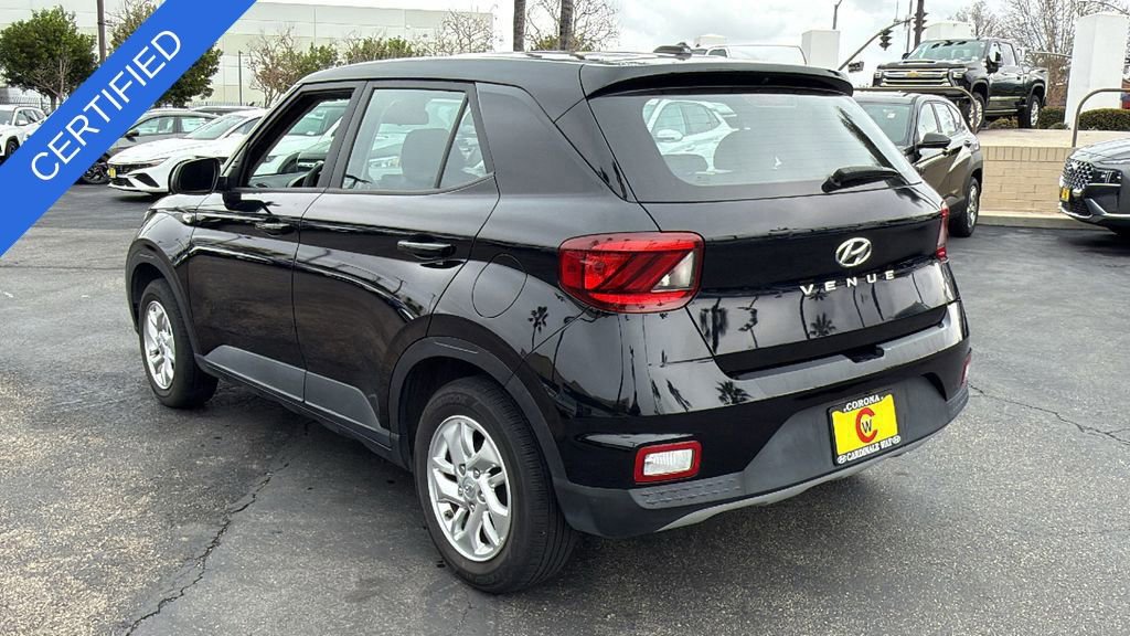 Used 2023 Hyundai Venue SE image 5