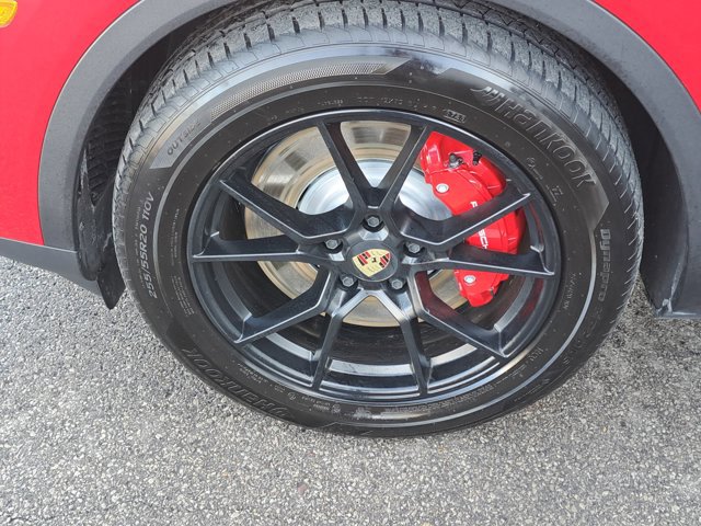 Certified 2024 Porsche Cayenne S image 14