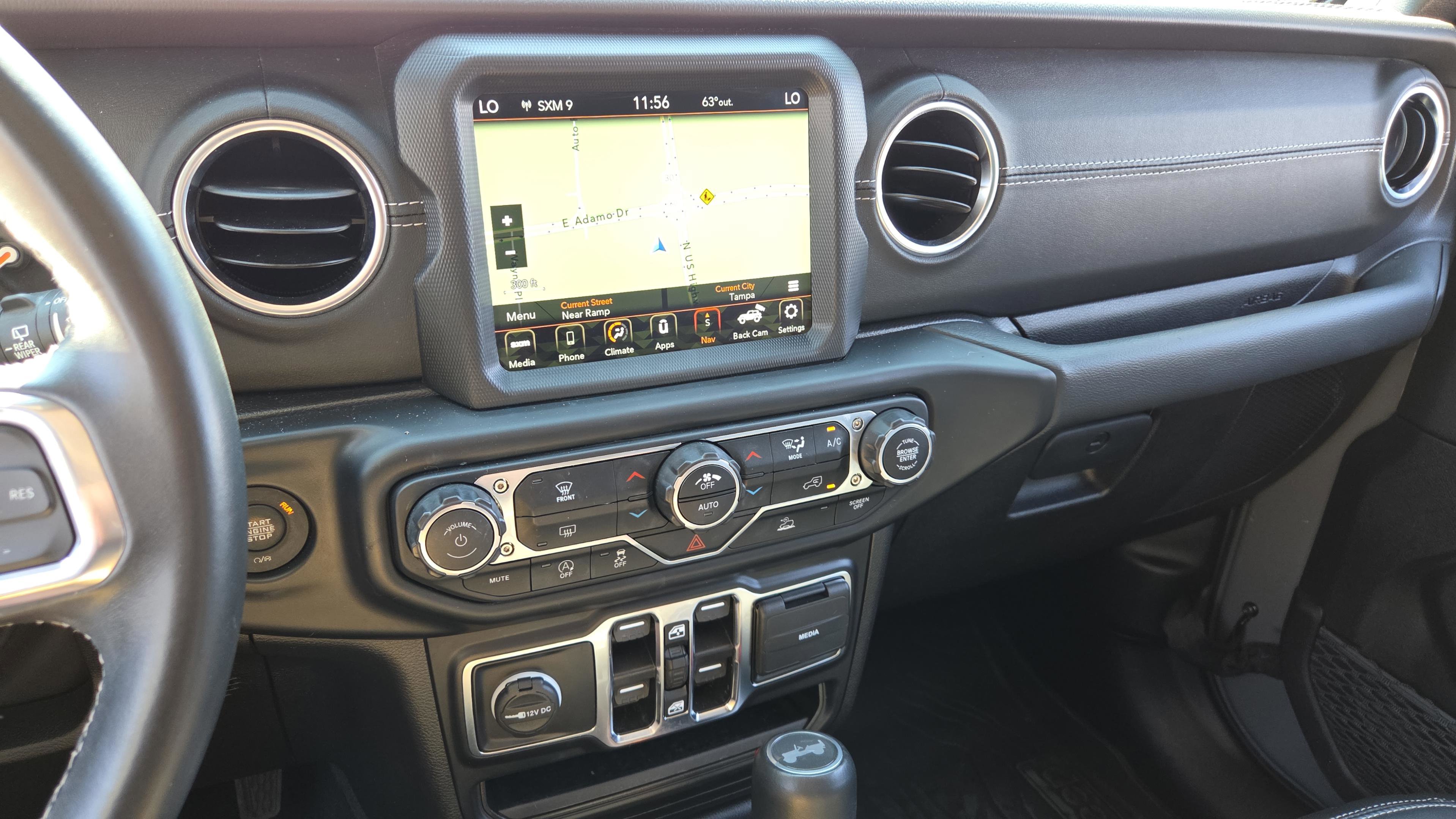 Used 2022 Jeep Wrangler Unlimited Sahara image 22