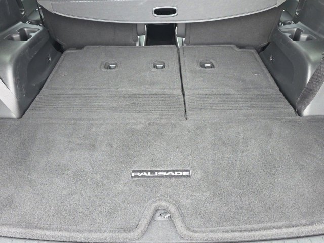 Used 2023 Hyundai Palisade SEL w/ Premium Package image 29