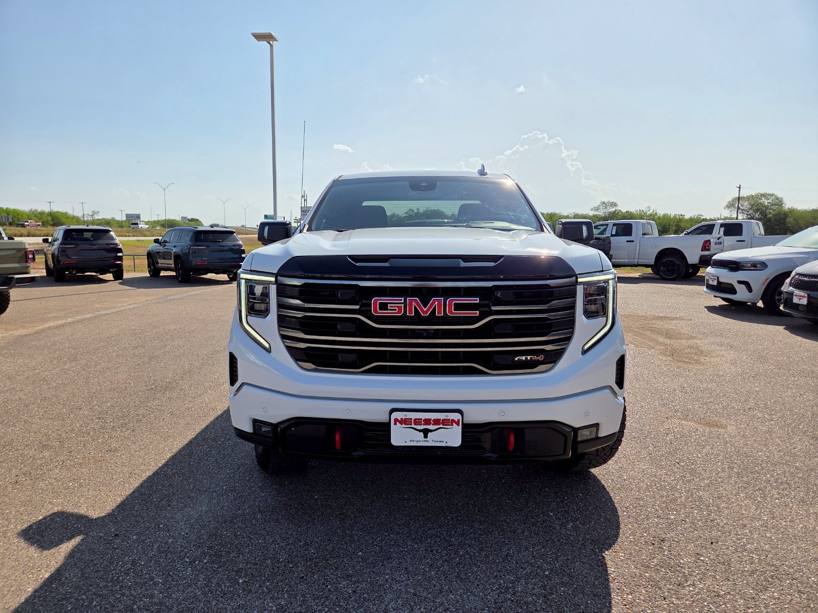 Used 2025 GMC Sierra 1500 AT4 AWD/4WD image 2