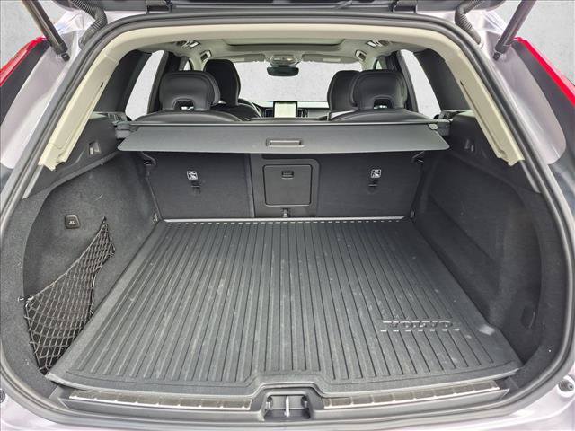 Used 2026 Volvo XC60 B5 Ultra w/ Protection Package Premier AWD/4WD image 6