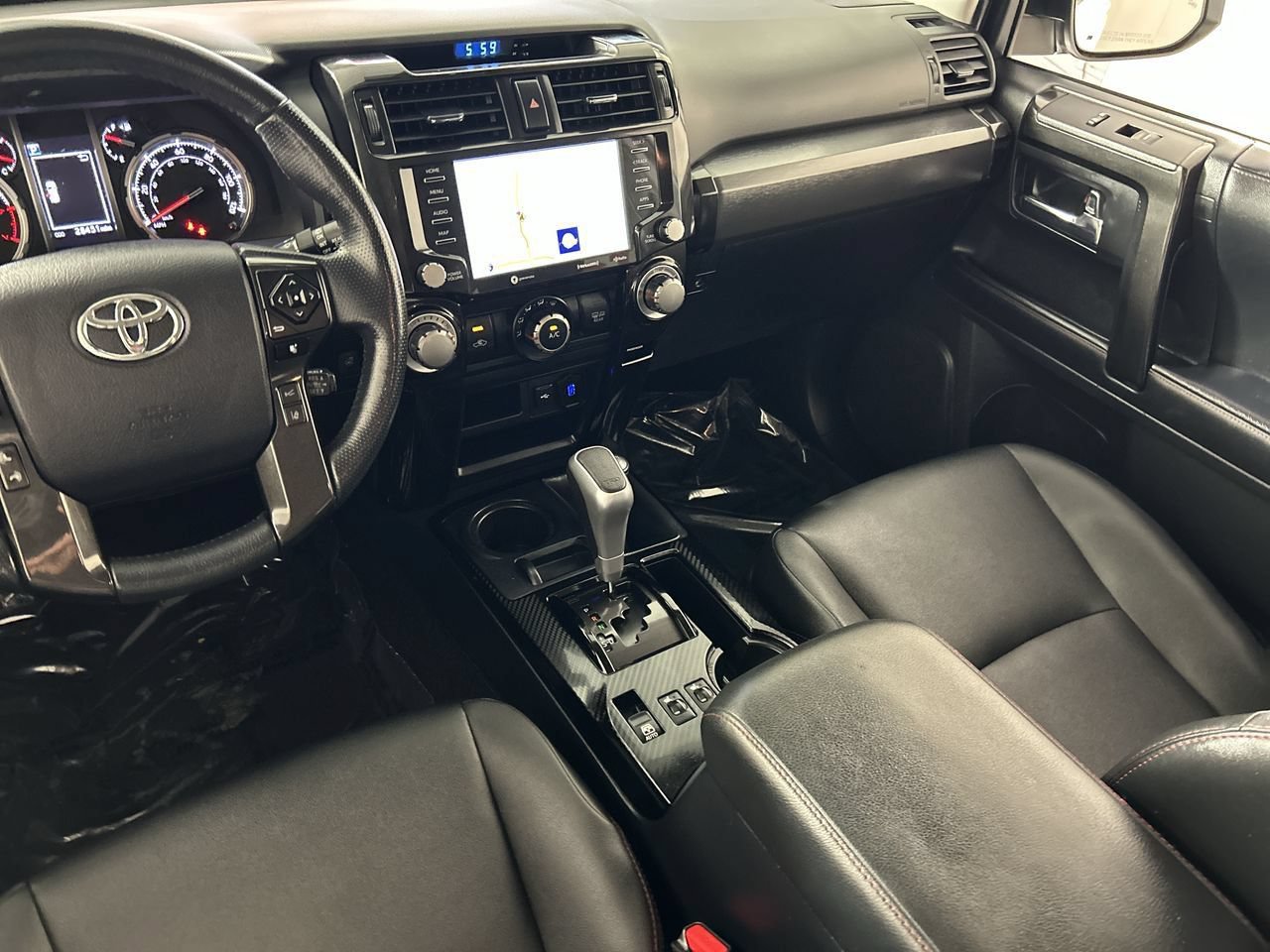 Used 2024 Toyota 4Runner TRD Off-Road Premium w/ Moonroof Package AWD/4WD image 23