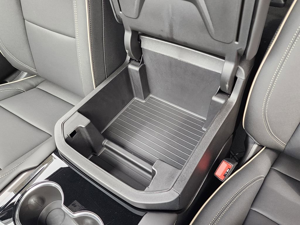 New 2026 GMC Yukon Elevation AWD/4WD image 36