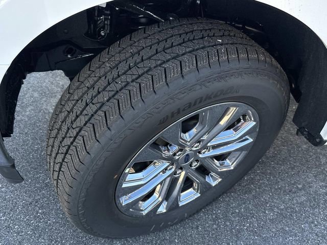 New 2025 Ford F150 Lariat w/ Equipment Group 502A High image 16