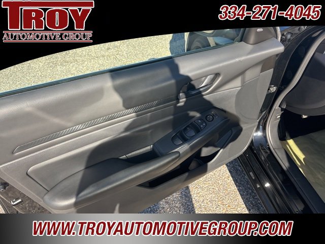 Used 2024 Nissan Altima 2.5 S image 32