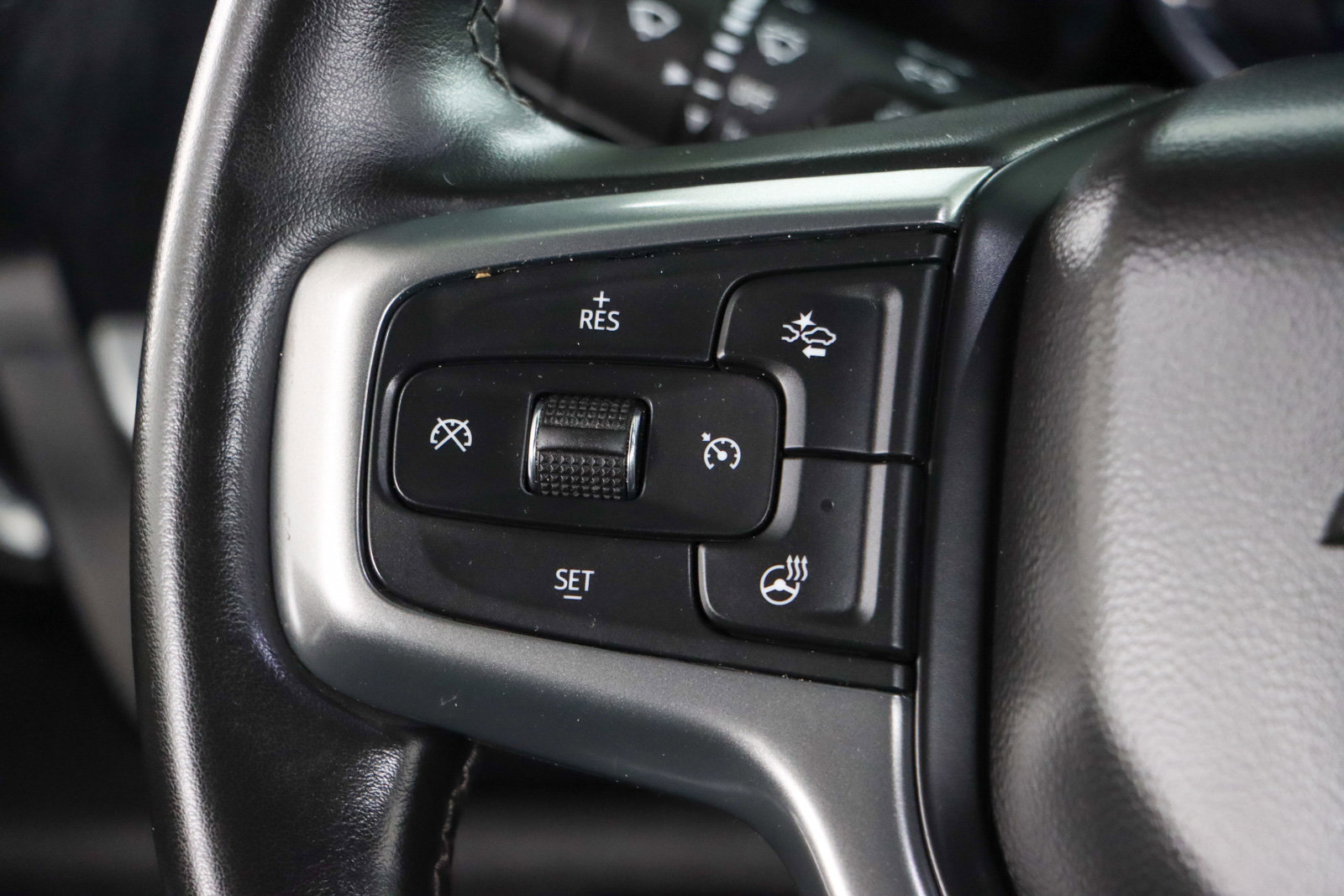 Used 2024 Chevrolet Silverado 3500 LT w/ Convenience Package image 14