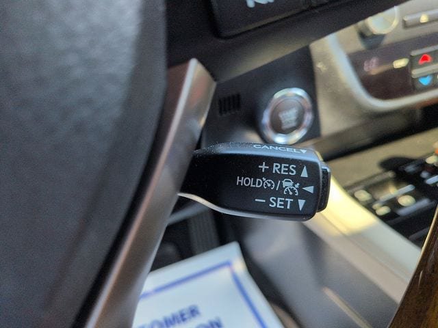 Used 2019 Lexus RX 350L AWD w/ Premium Package image 22