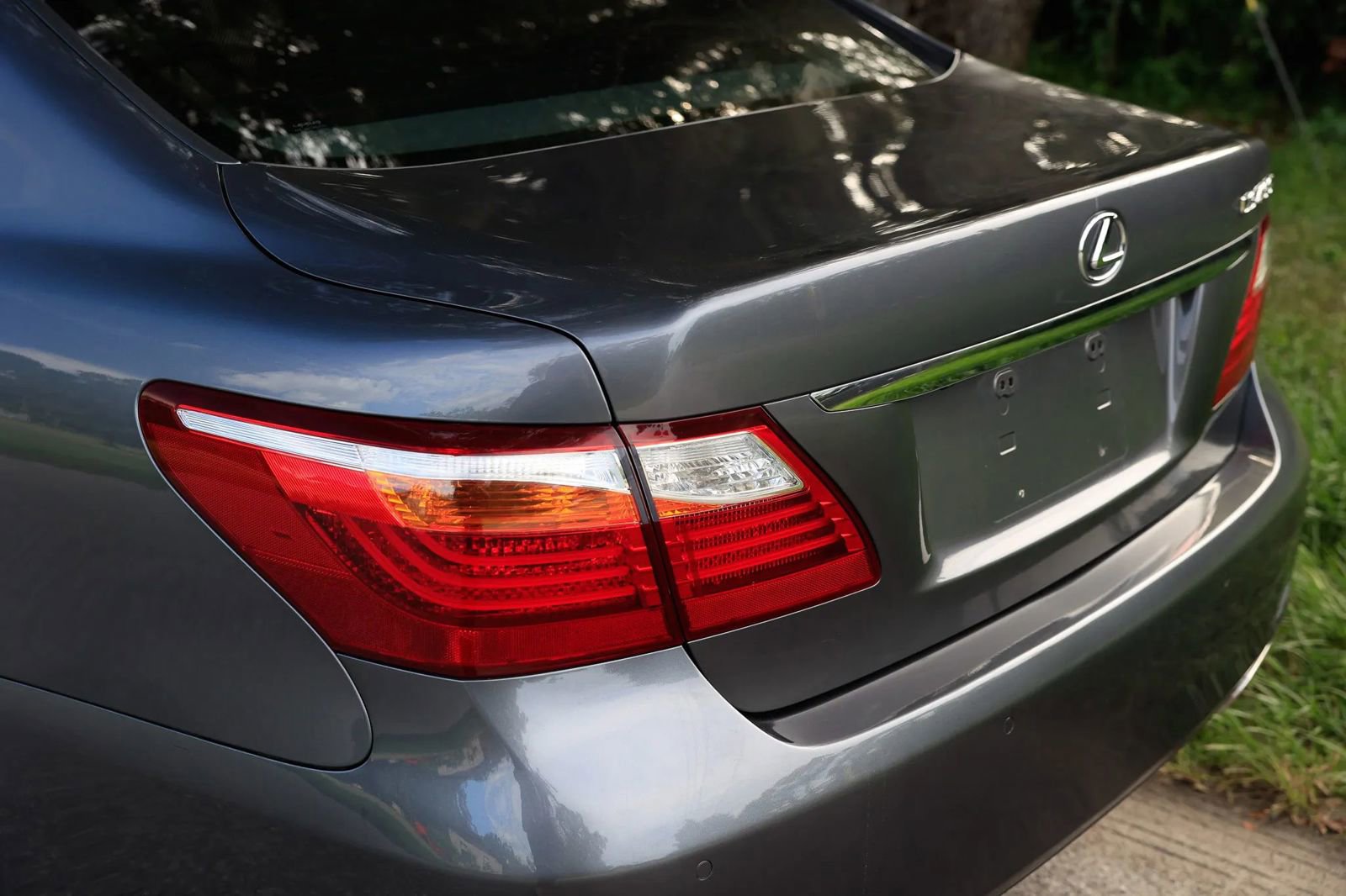 Used 2012 Lexus LS 460 L image 39