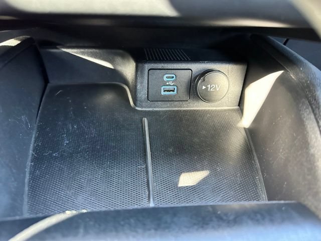 Certified 2023 Ford Escape ST-Line AWD/4WD image 17
