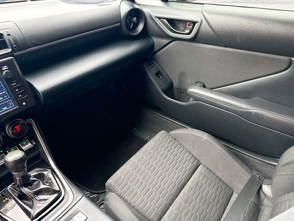 Used 2022 Toyota GR86 w/ ALL Weather Mat Package (TMS) image 21