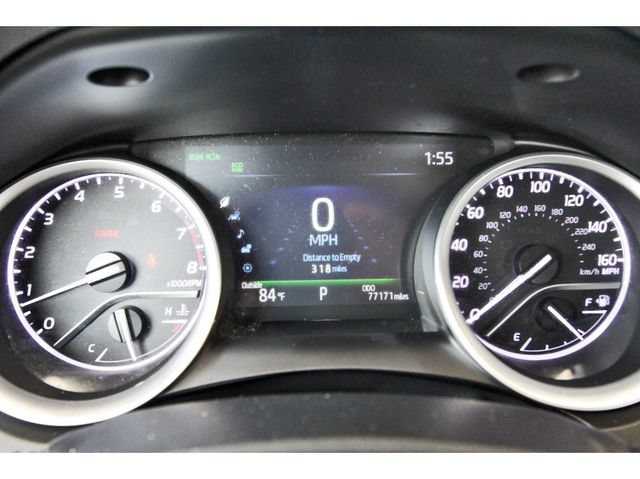 Used 2023 Toyota Camry XLE FWD image 13