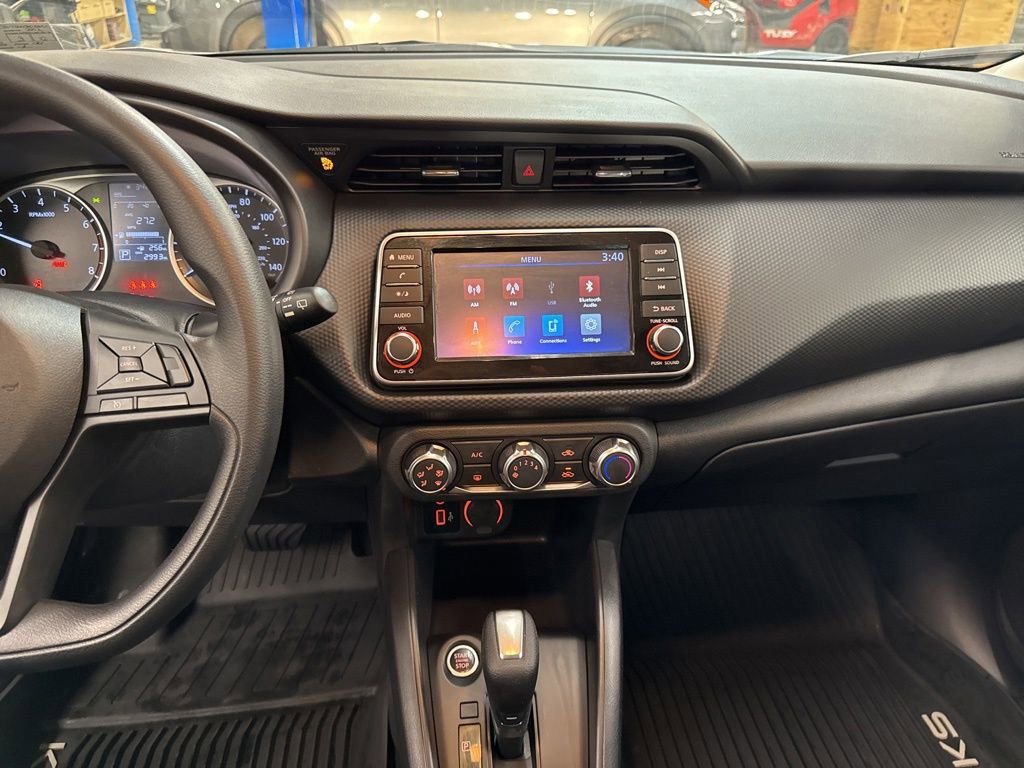 Certified 2025 Nissan Kicks Play S image 46