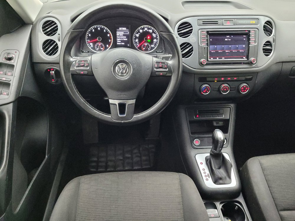 Used 2017 Volkswagen Tiguan S FWD image 22