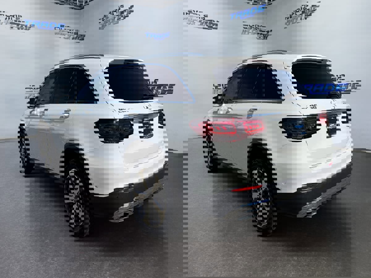 Used 2022 Mercedes-Benz GLC 300 4MATIC image 7