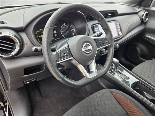 Used 2023 Nissan Kicks SR FWD image 10