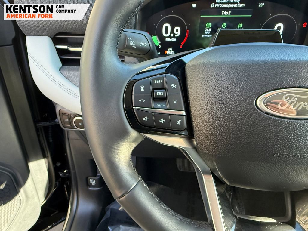 Used 2025 Ford Explorer Platinum w/ LUX Leather Package image 16