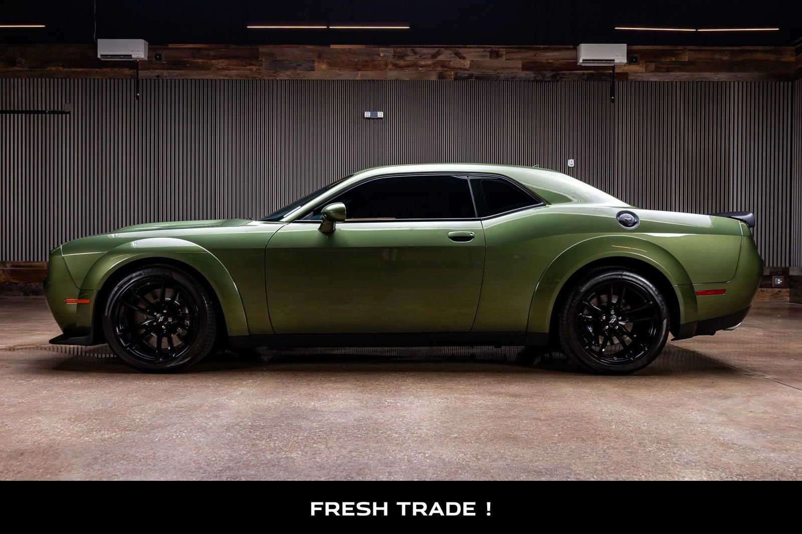 Used 2022 Dodge Challenger R/T Scat Pack RWD image 5