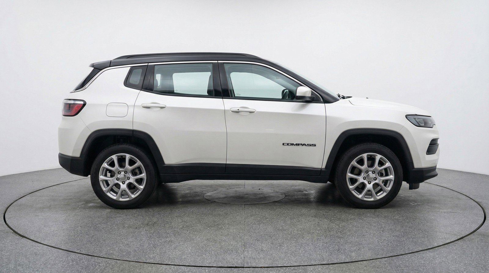 Used 2025 Jeep Compass Limited AWD/4WD image 11
