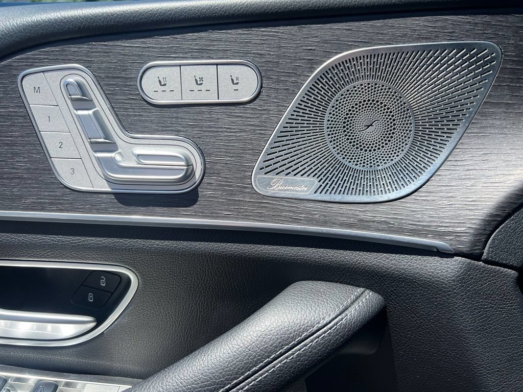 Used 2022 Mercedes-Benz GLS 450 4MATIC image 40