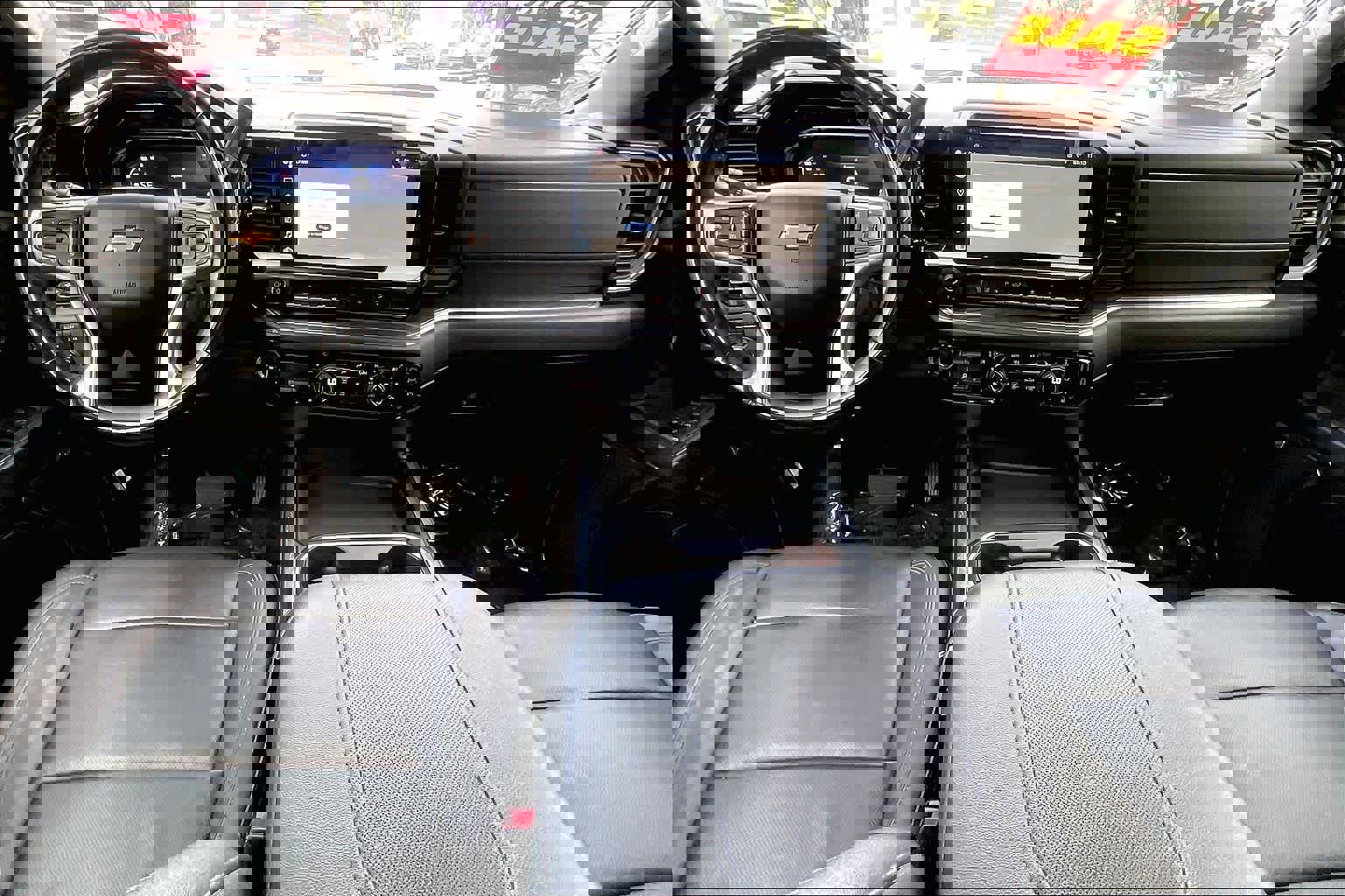 Used 2024 Chevrolet Silverado 3500 LTZ w/ LTZ Premium Package image 14