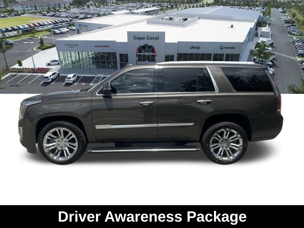 Used 2020 Cadillac Escalade Premium Luxury w/ LPO, Radiant Package RWD image 9