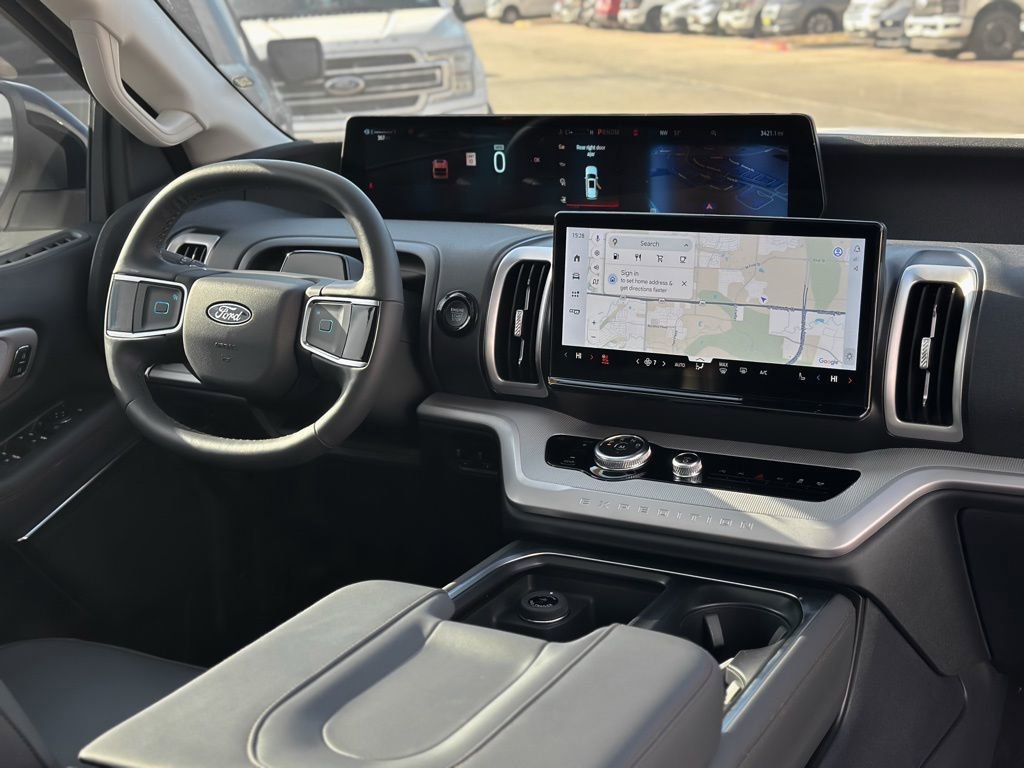 New 2025 Ford Expedition Active image 54