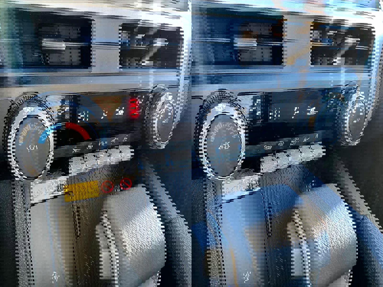 Used 2024 Toyota Tacoma SR5 image 26