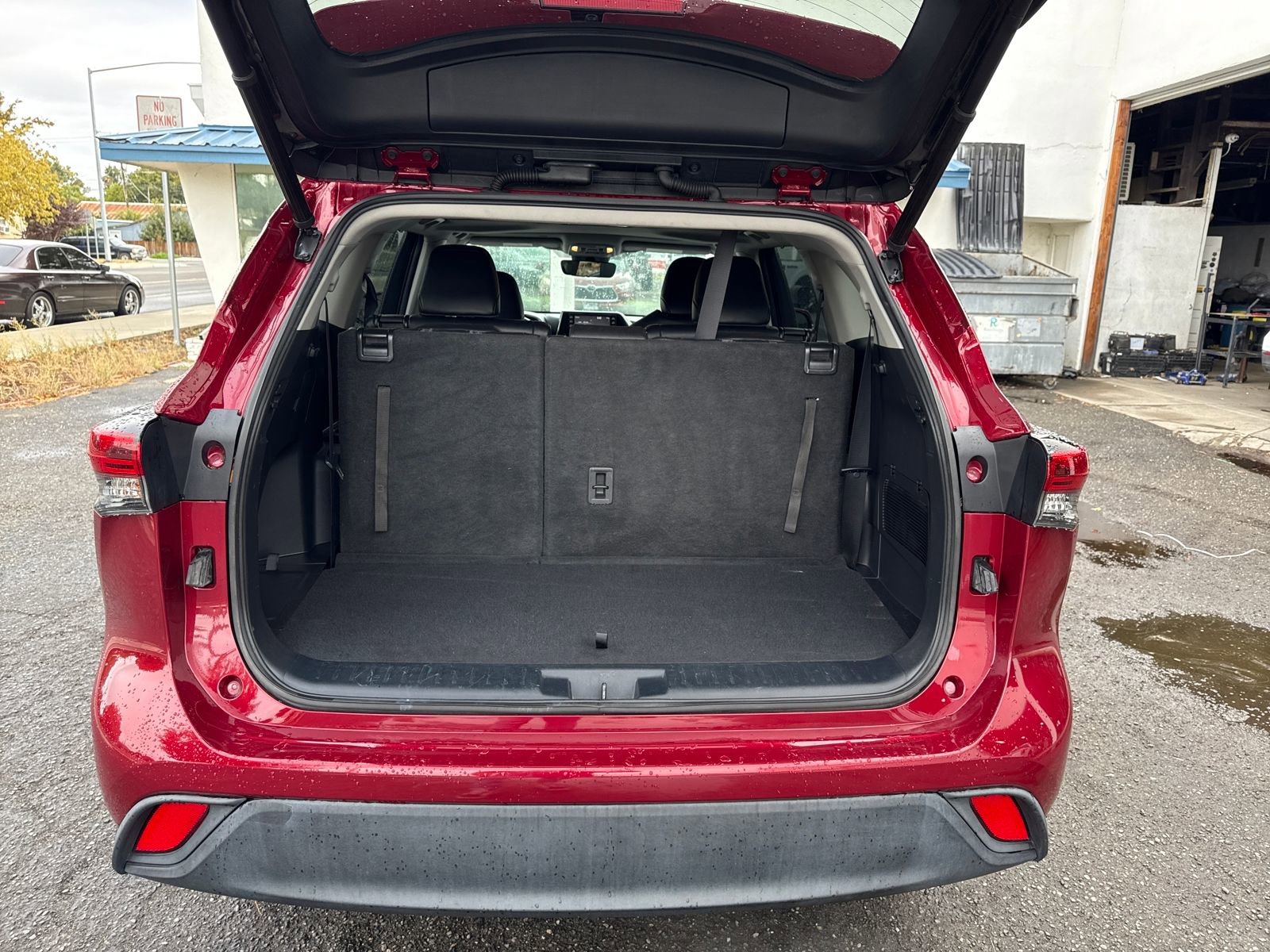 Used 2022 Toyota Highlander XLE image 22