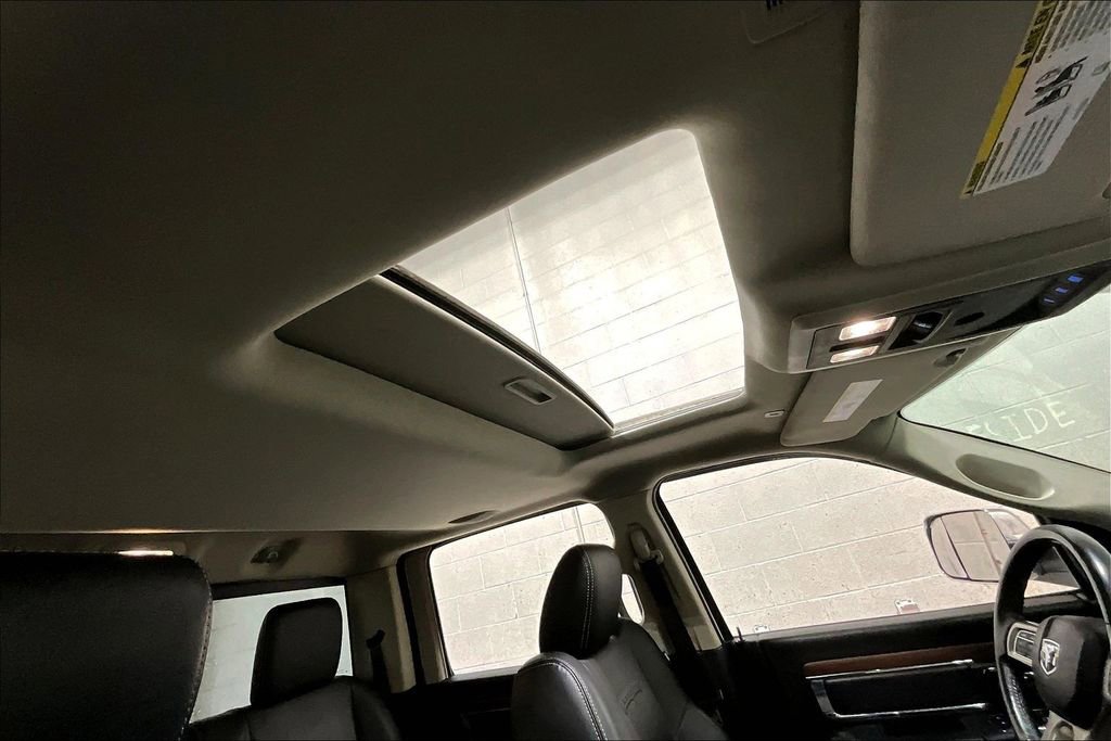 Used 2017 RAM 1500 Laramie image 26