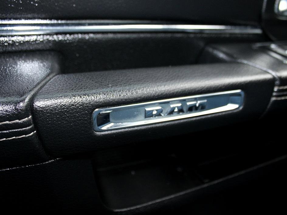 Used 2016 RAM 2500 Laramie image 13