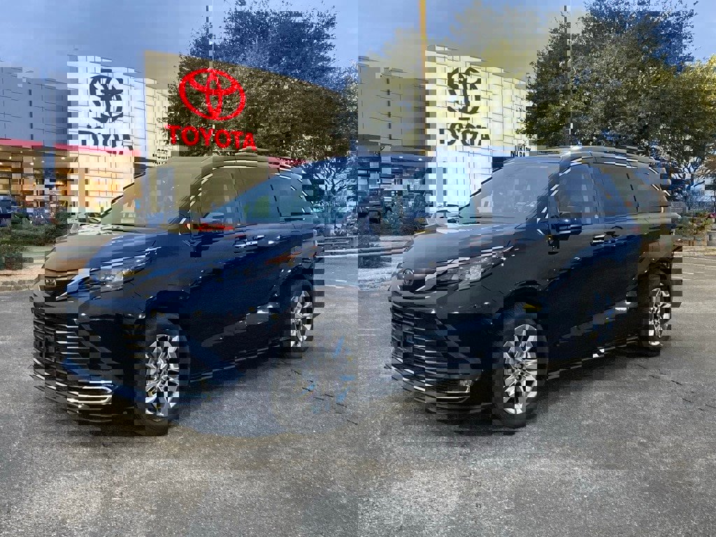 Certified 2024 Toyota Sienna XLE w/ XLE Plus Package