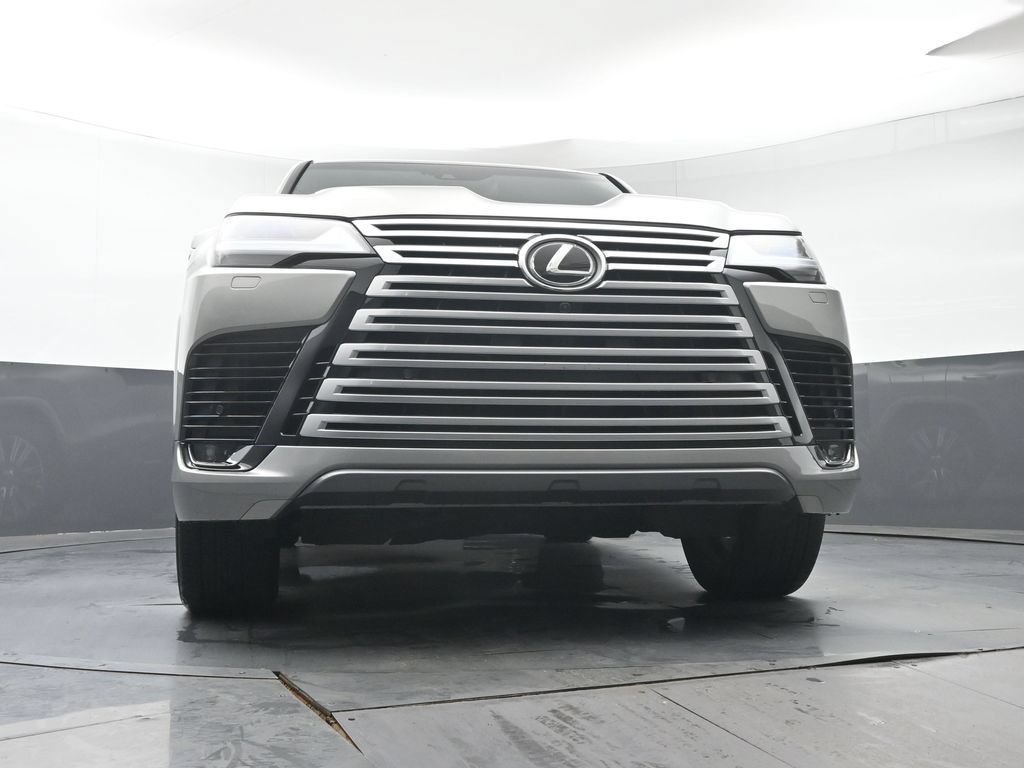 Used 2023 Lexus LX 600 4WD w/ Luxury Package image 42