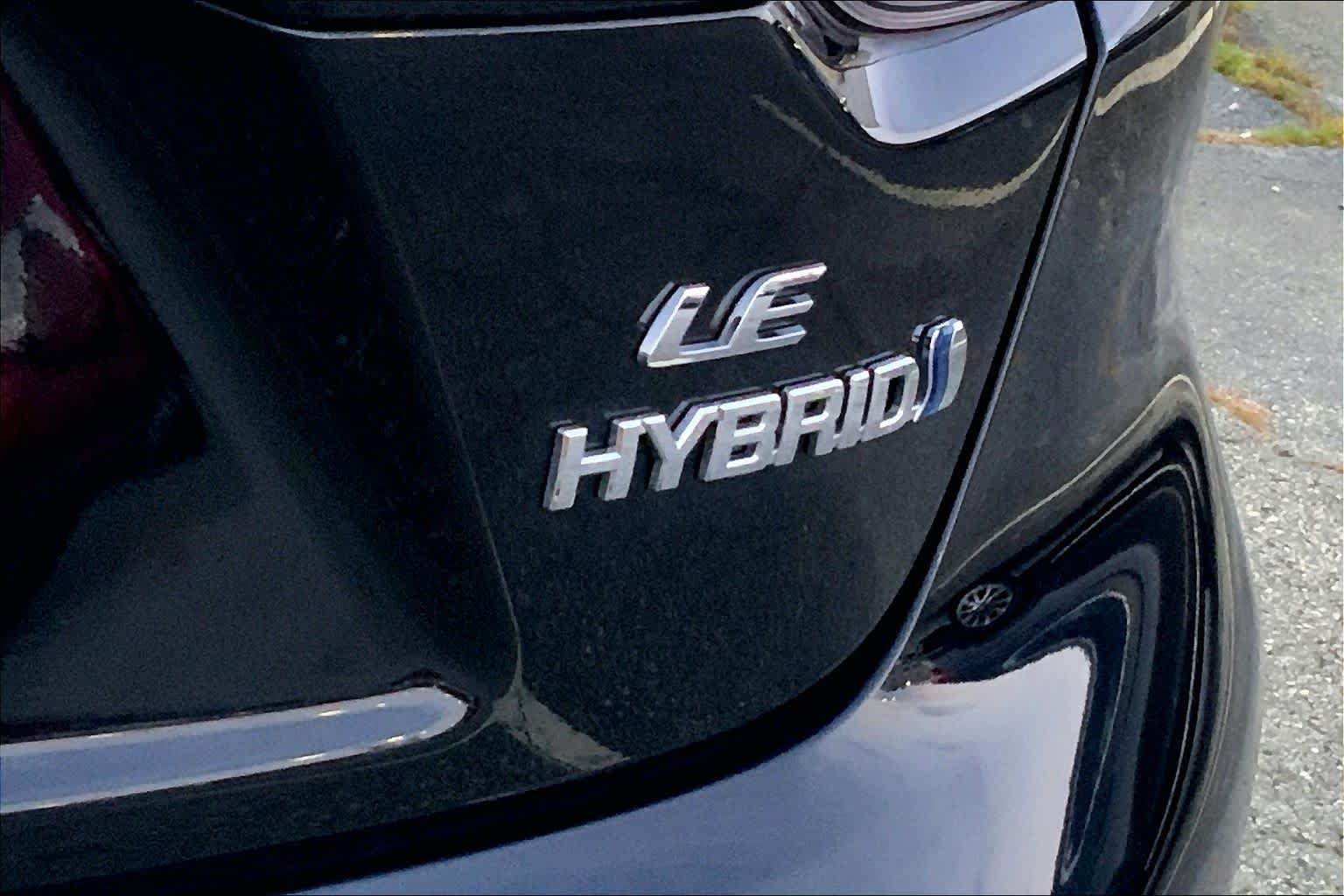 Used 2024 Toyota Corolla LE FWD image 9