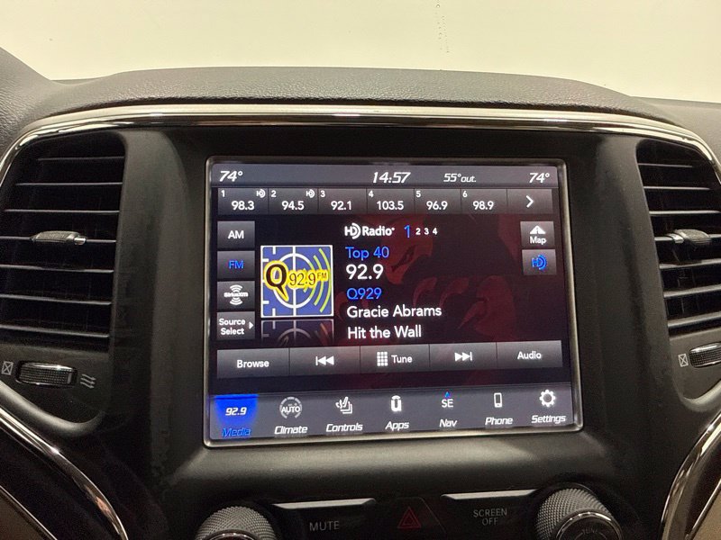Used 2018 Jeep Grand Cherokee Limited AWD/4WD image 31