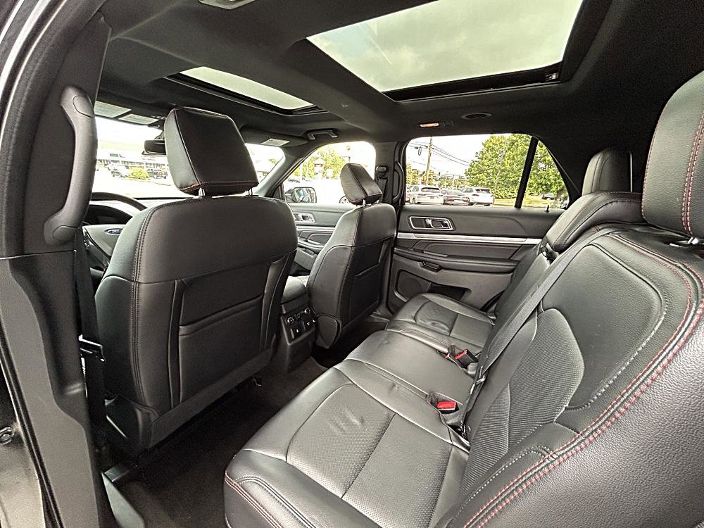 Used 2018 Ford Explorer Sport w/ Equipment Group 401A AWD/4WD image 13