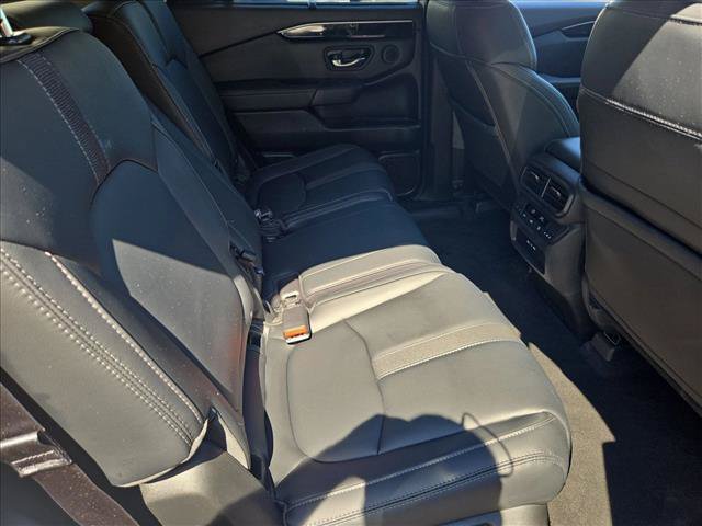 Certified 2025 Honda Pilot Touring image 18
