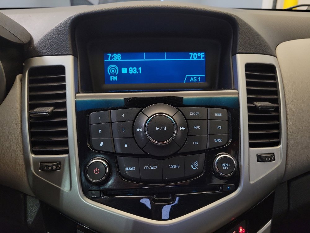 Used 2016 Chevrolet Cruze LS image 25