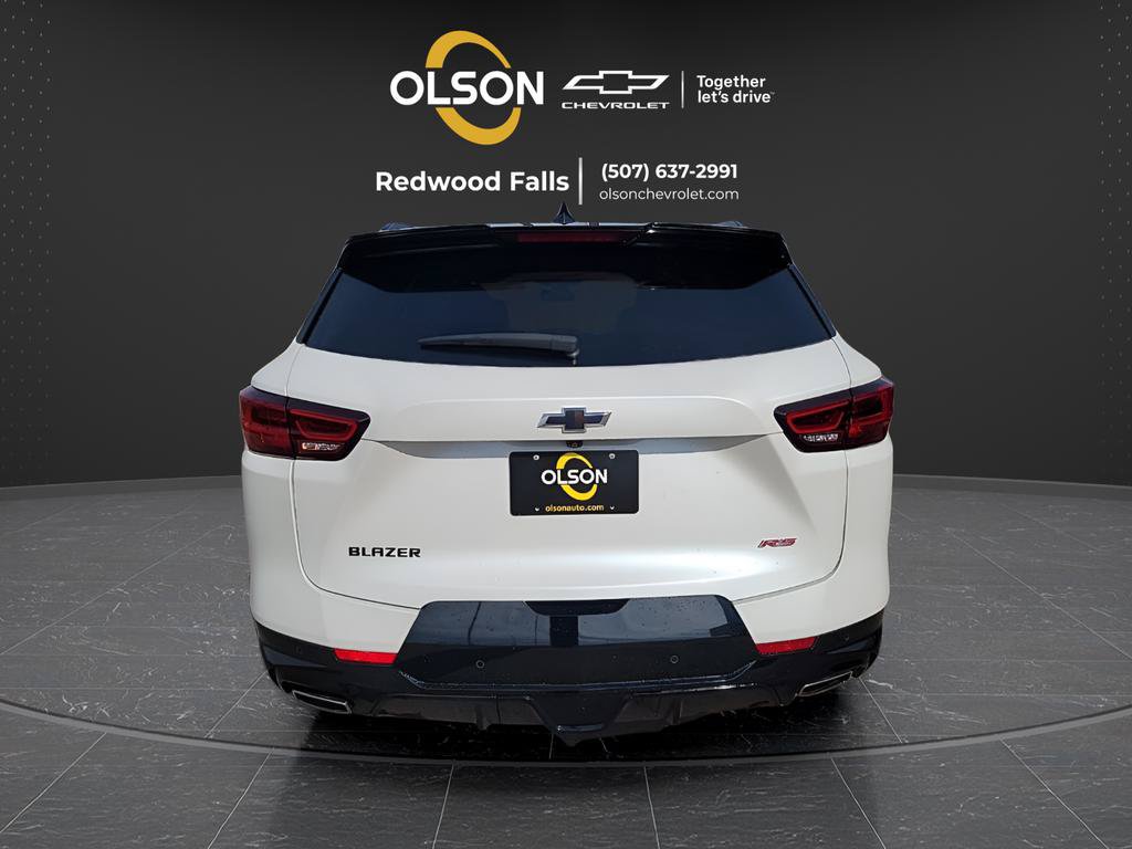 Used 2024 Chevrolet Blazer RS w/ Enhanced Convenience Package FWD image 4