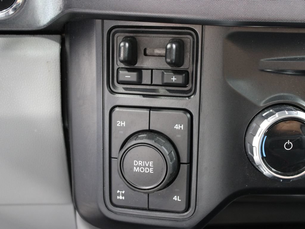 Used 2023 Ford F250 Limited w/ FX4 Off-Road Package AWD/4WD image 72