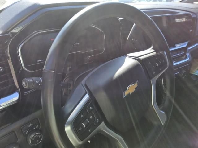 Used 2024 Chevrolet Silverado 1500 LT RWD image 3