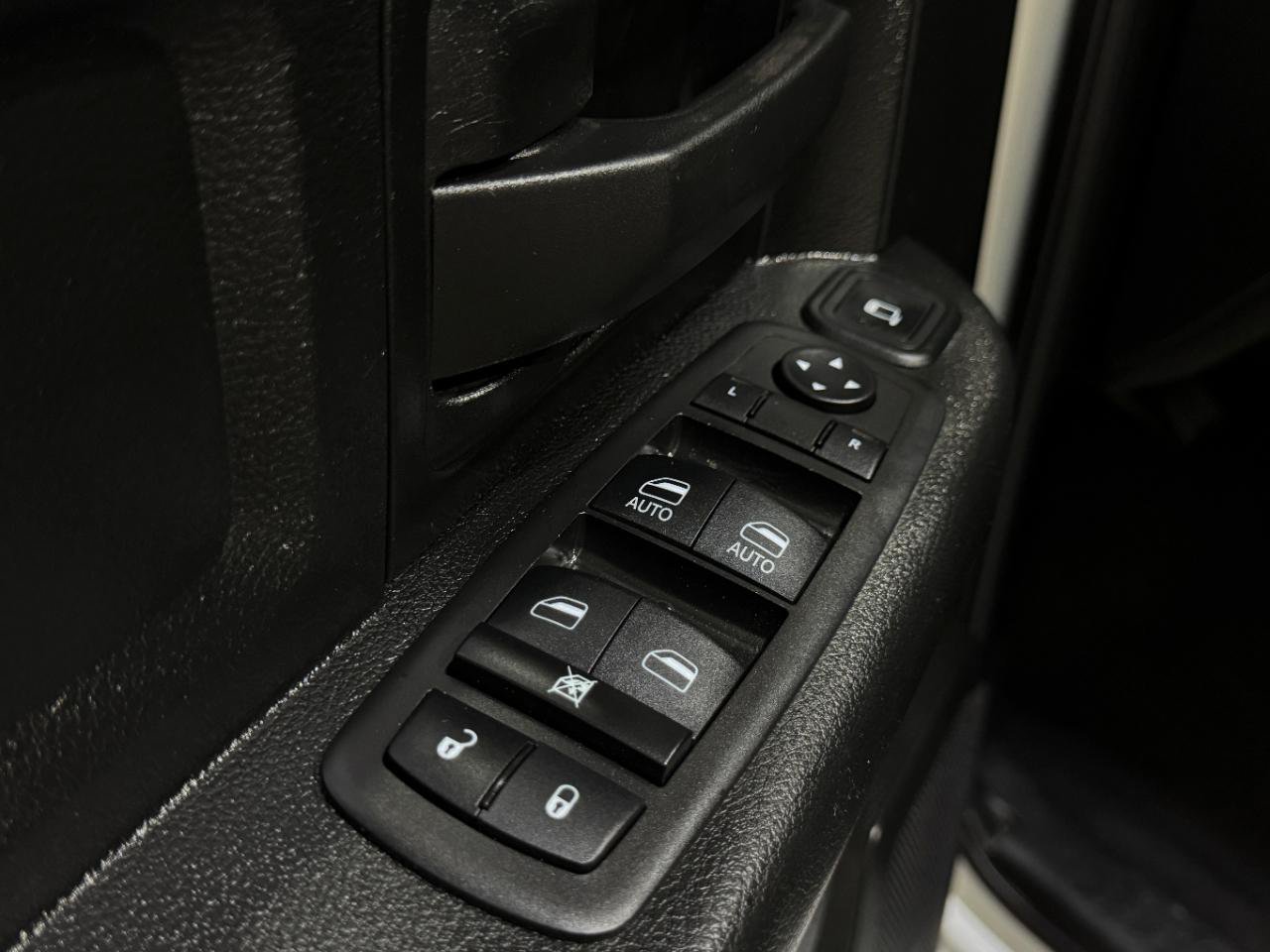 Used 2023 RAM 2500 Tradesman AWD/4WD image 30
