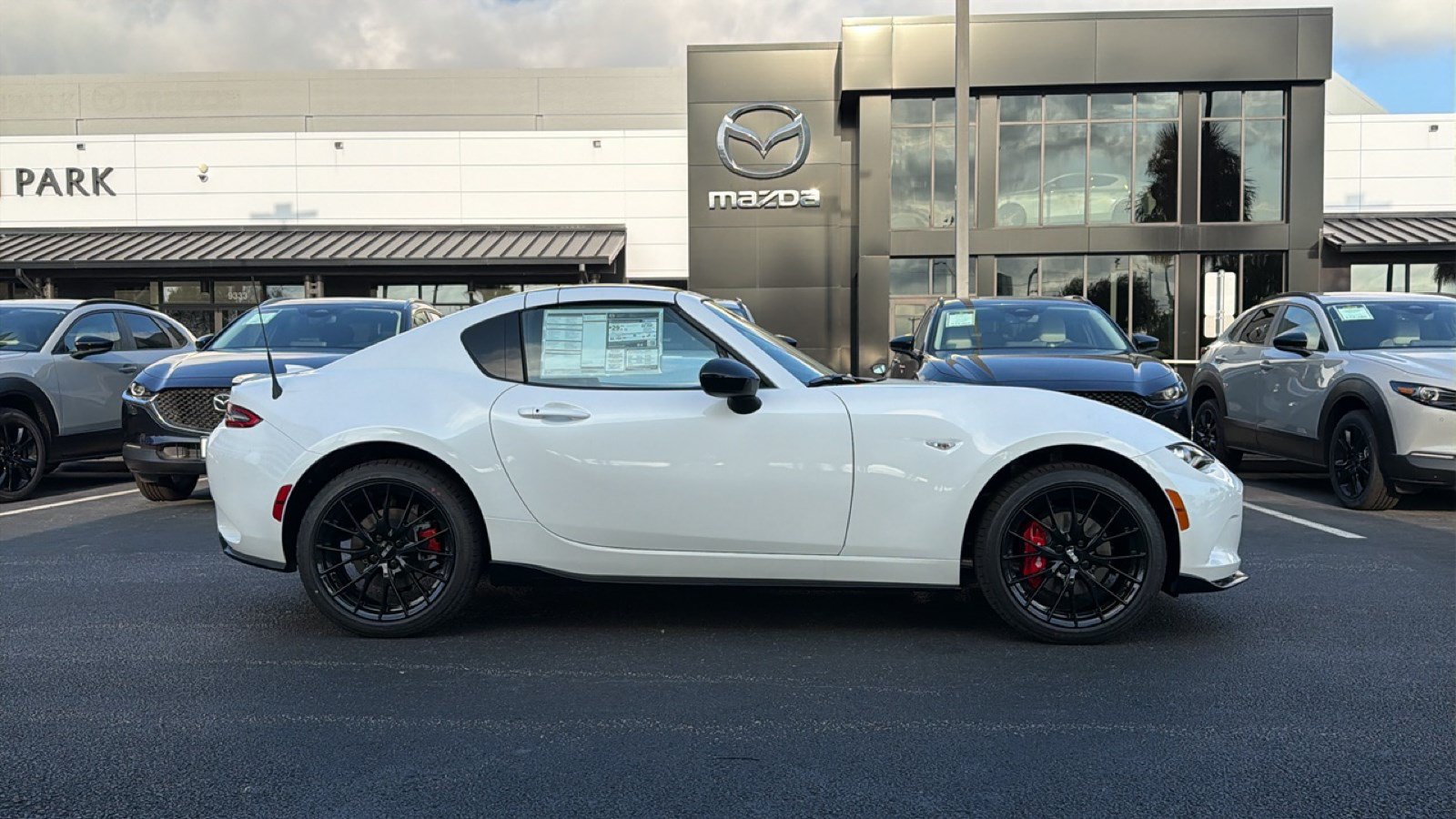 New 2026 MAZDA MX-5 Miata RF Club w/ Interior Package RWD image 3