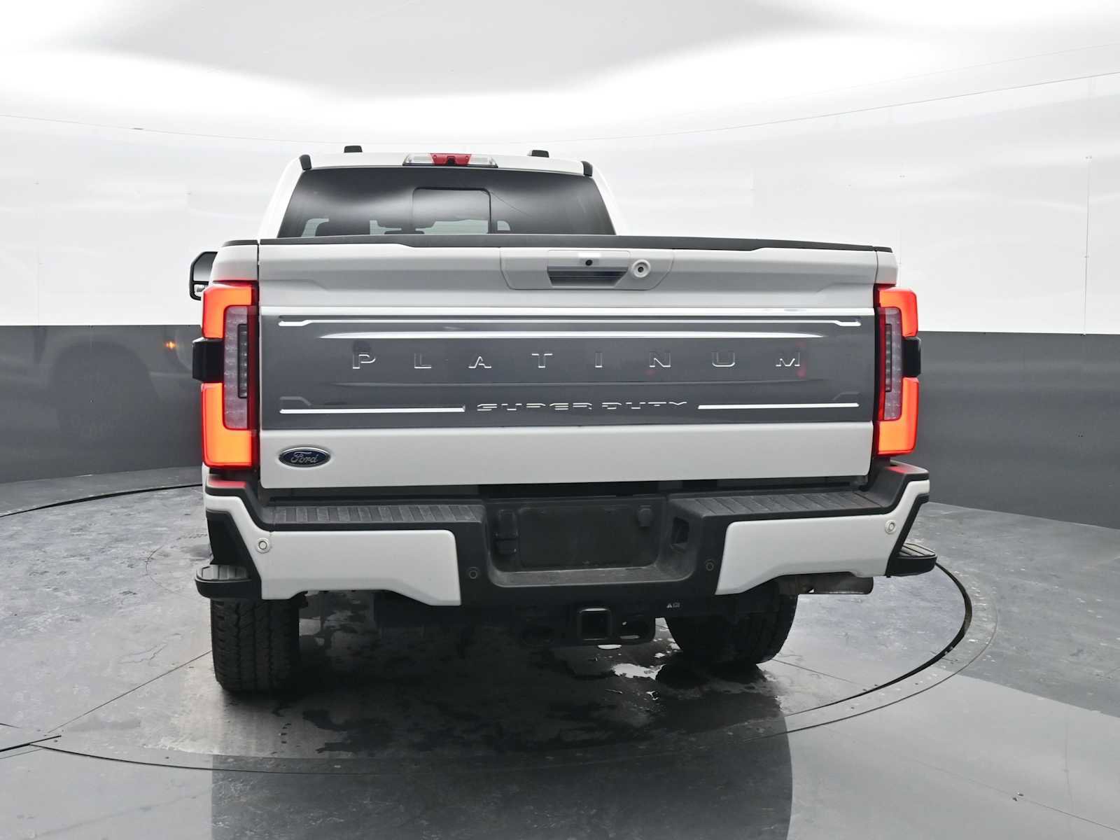 Used 2024 Ford F250 Platinum image 6