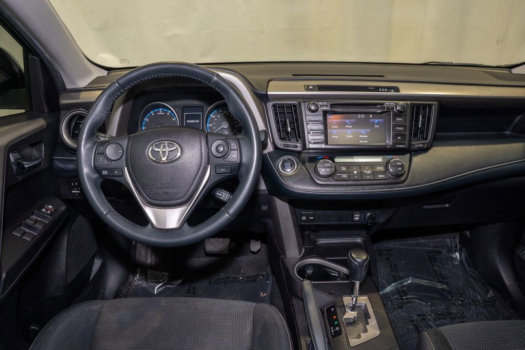 Used 2018 Toyota RAV4 XLE image 6
